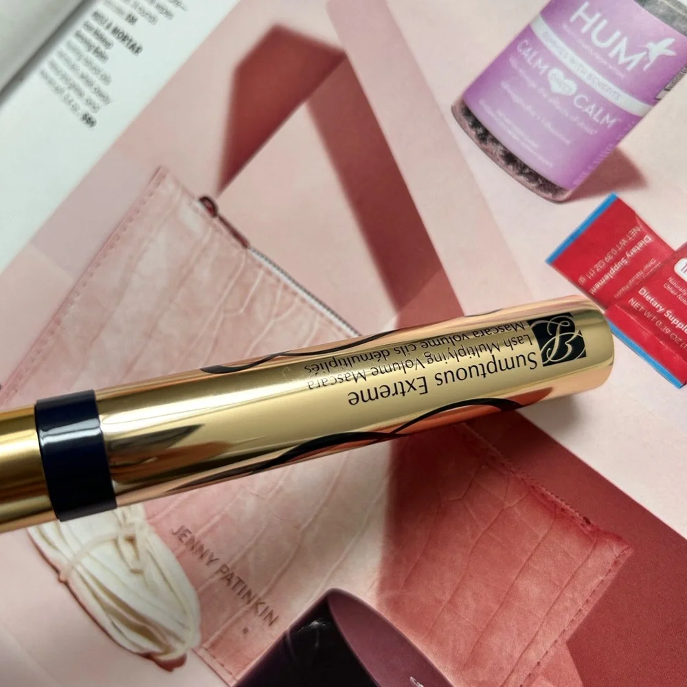 Estee Lauder Sumptuous Extreme Mascara - 01 Extreme Black full size without box